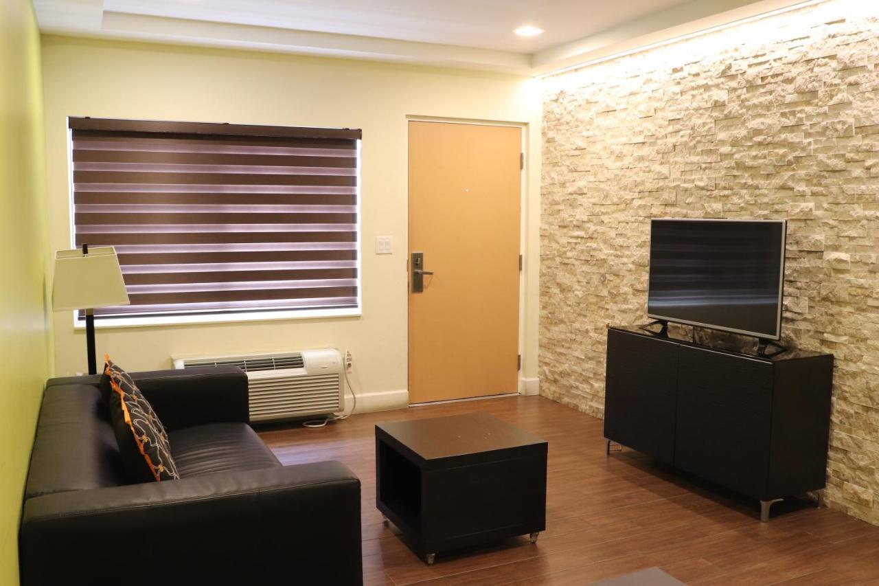 Curtis Inn & Suites Hollywood Eksteriør bilde