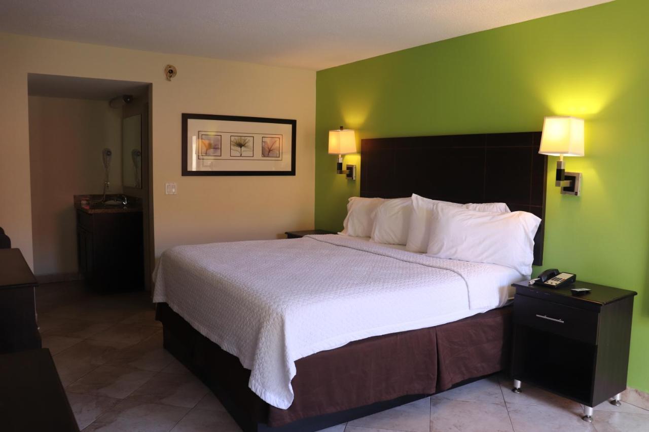 Curtis Inn & Suites Hollywood Eksteriør bilde