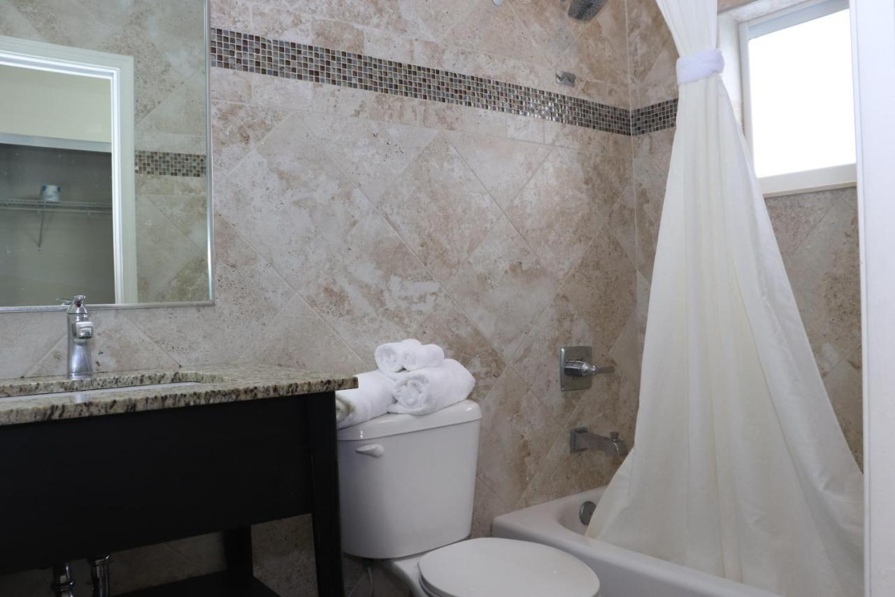 Curtis Inn & Suites Hollywood Eksteriør bilde