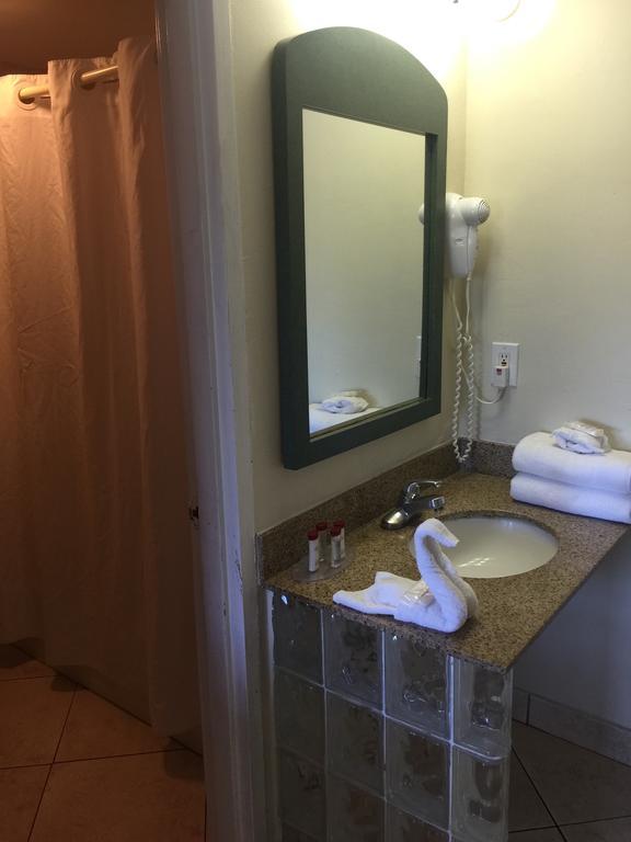 Curtis Inn & Suites Hollywood Eksteriør bilde