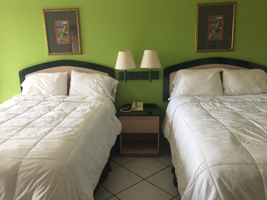 Curtis Inn & Suites Hollywood Eksteriør bilde